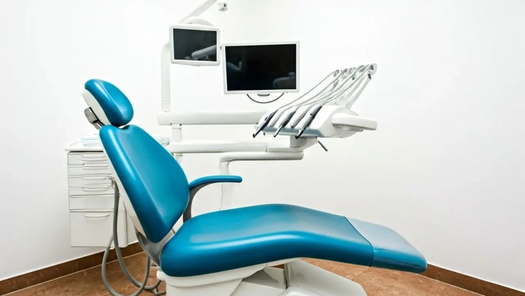 How Can an Emergency Dentist Save Your Smile?